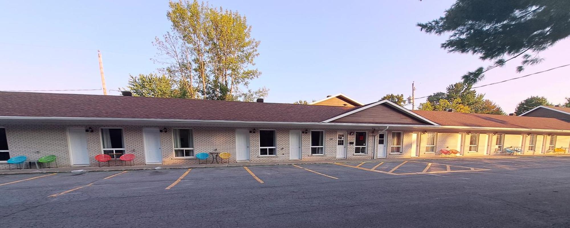 Motel Bonsoir Joliette Exterior photo